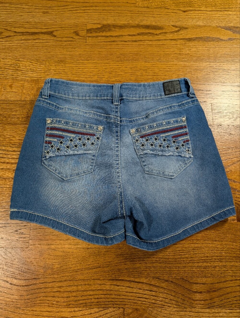 Love Indigo Denim Jean Shorts American Flag Pocket Stretch Women's Size 8 - Picture 2 of 7